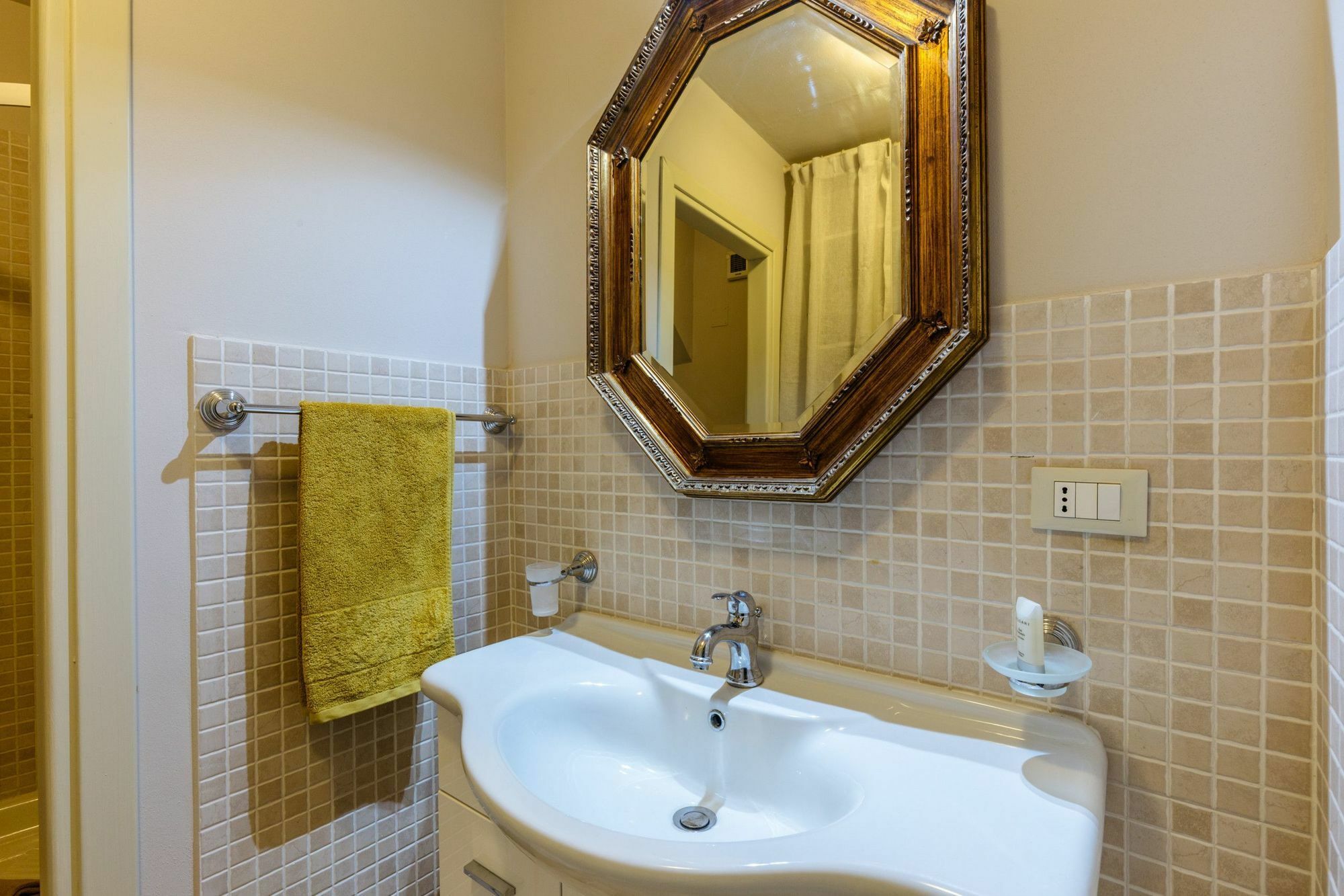 Sant'Elia Prestige Apartment With Balcony Palermo Esterno foto